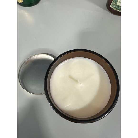 Leoben Oakmoss Woods 9oz Scented Candle 1 Wick Green Glass Jar Soy Wax - Picture 4 of 6